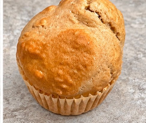 Finished homemade no-yeast whole spelt bread roll 